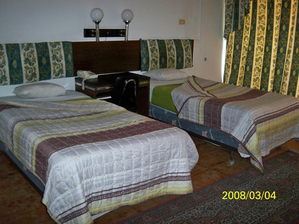 Al Cazar Hotel Aqaba Bagian luar foto